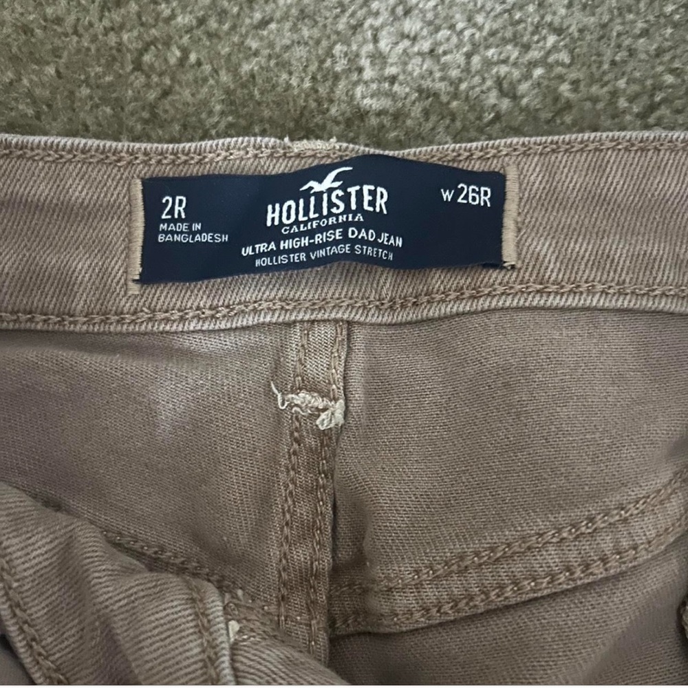 hollister cargo dad jeans. worn maybe 2 times
